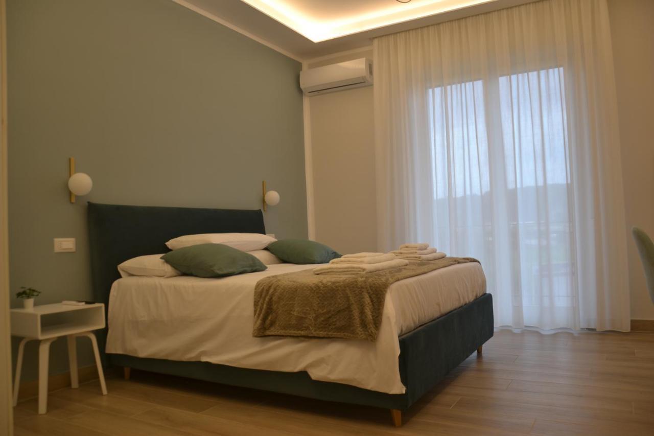 Luna Nuova Suites Naples Extérieur photo