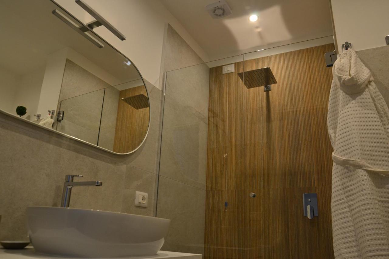 Luna Nuova Suites Naples Extérieur photo