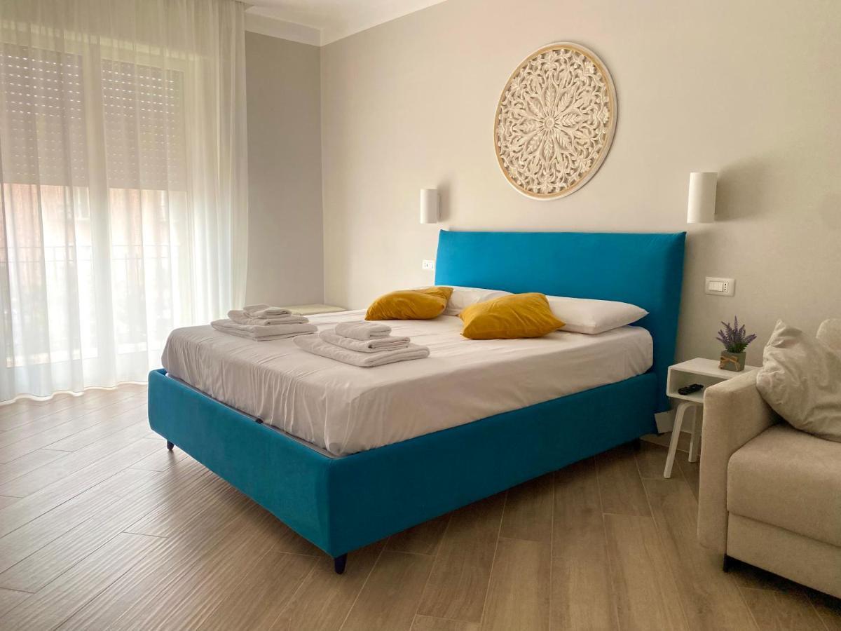 Luna Nuova Suites Naples Extérieur photo